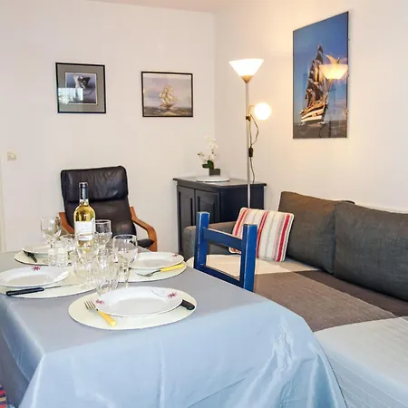 Les Goelettes By Interhome Apartment