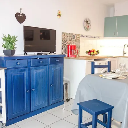 Apartment Les Goelettes-6 By Interhome *